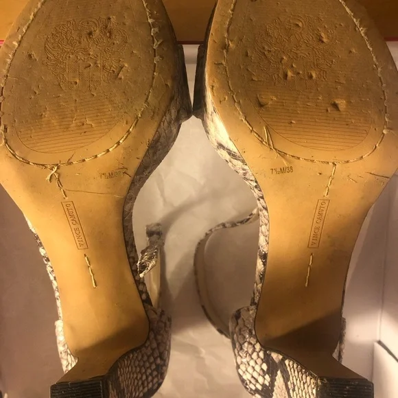 Vince Camuto Sathina Natural Snake Print Sandal 7.5 Used - Picture 2 of 6